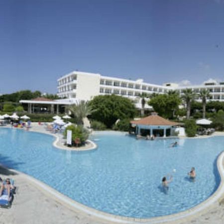 Avanti Hotel Paphos Kültér fotó