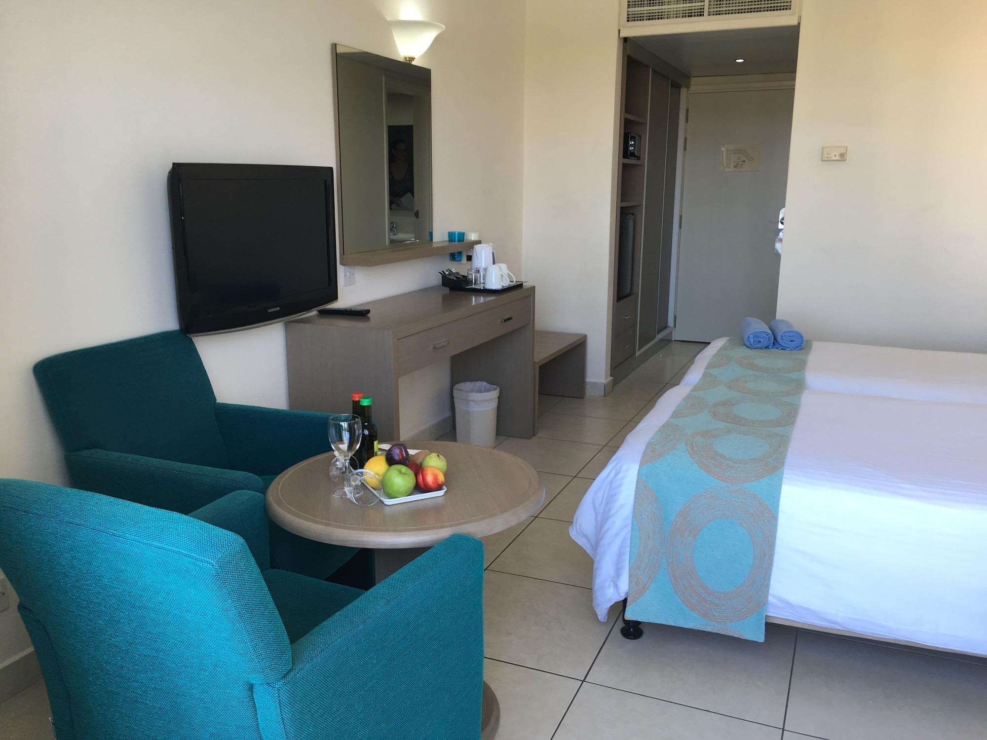Avanti Hotel Paphos Kültér fotó