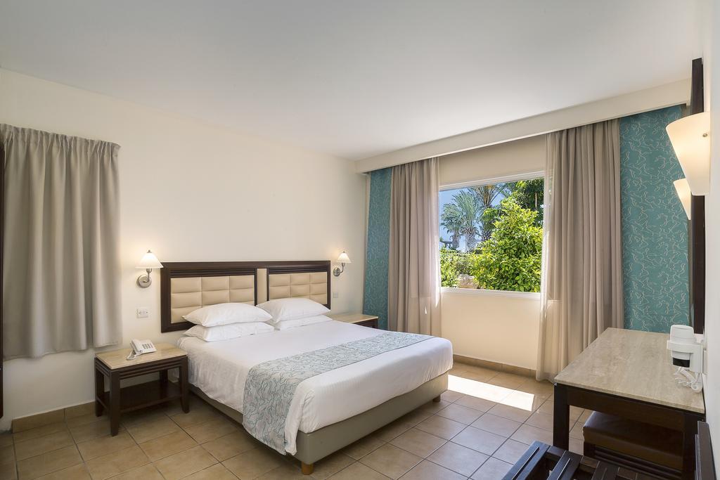 Avanti Hotel Paphos Kültér fotó