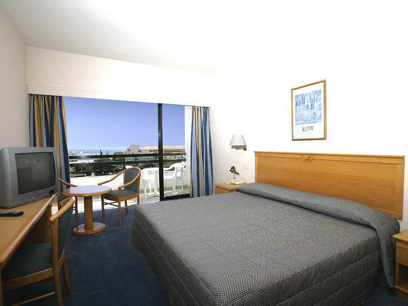 Avanti Hotel Paphos Kültér fotó